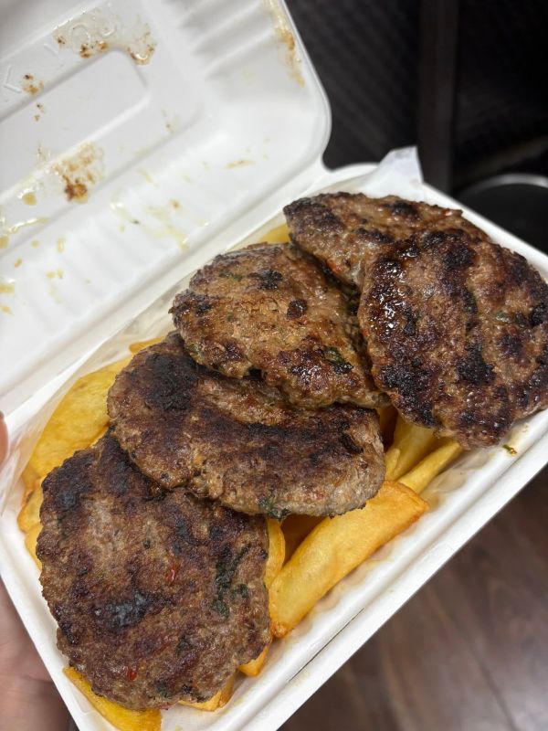 Mixed kebab served atAnatolia Turkish Kitchen Dalry
